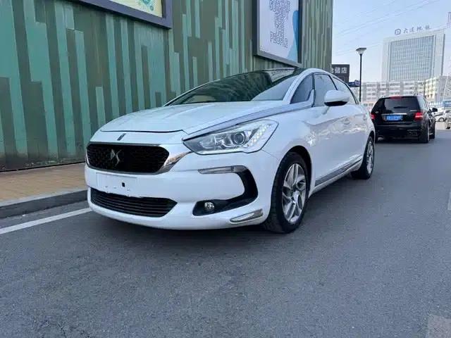 DS 5 2014 1.6T Elegant Edition THP160