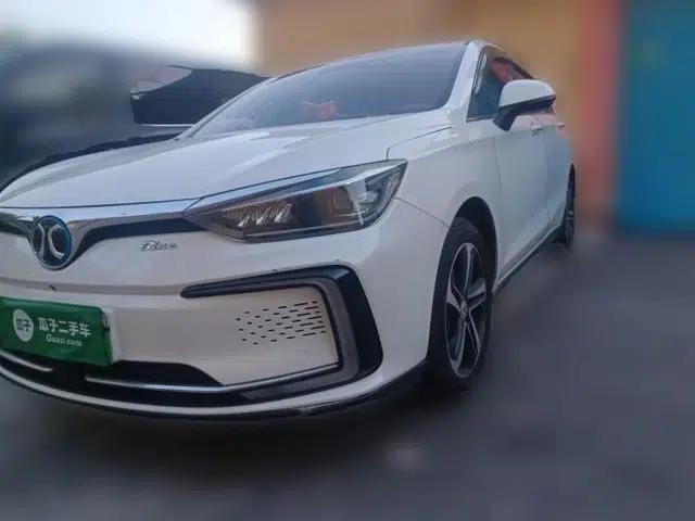 BAIC Beijing EU5 2018 R500 Smart Wind Edition