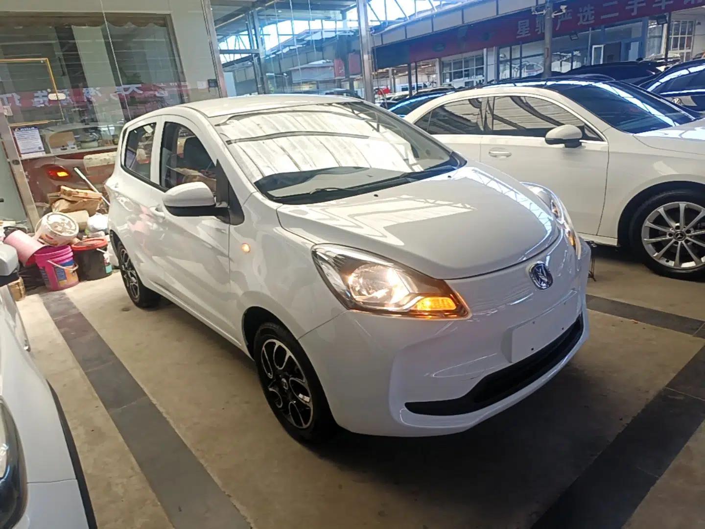 CHANGAN Benni E-Star 2021 National Edition Colorful Version Lithium Iron Phosphate (31.86 kWh) — миниатюра 3
