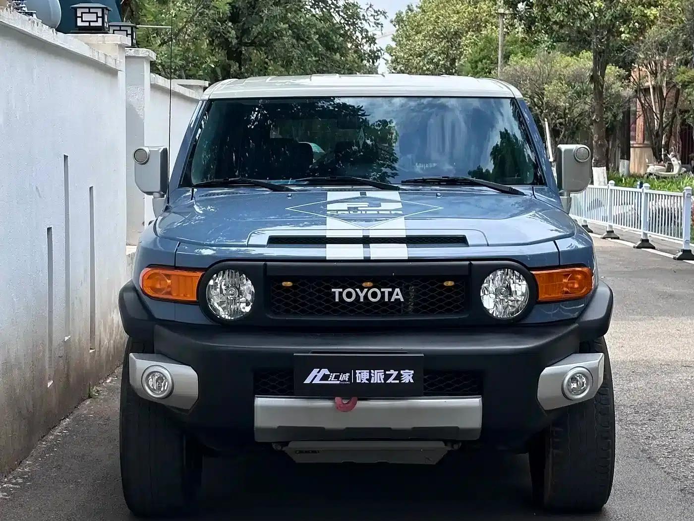2018 FJ Cruiser 4.0L Automatic — миниатюра 2