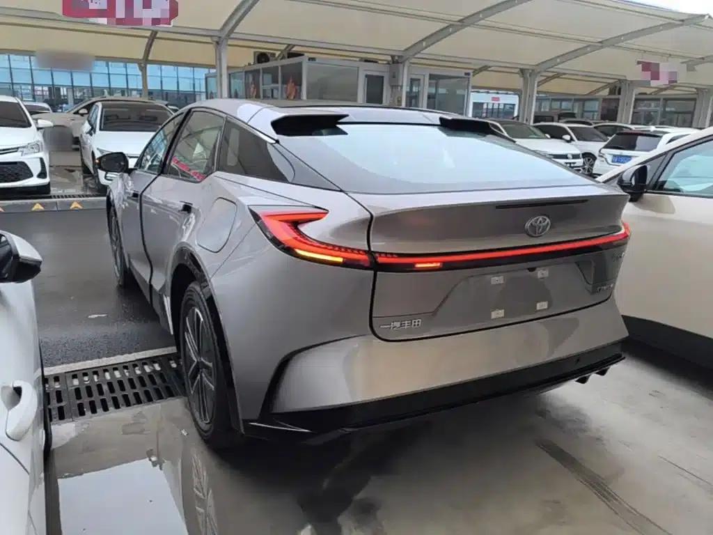 Toyota BZ5 2025 550 JOY — миниатюра 5