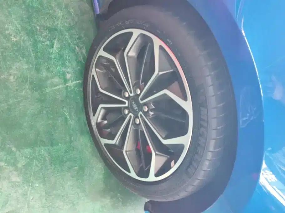 2020 Ford Focus Sedan EcoBoost 180 Automatic ST Line — миниатюра 6