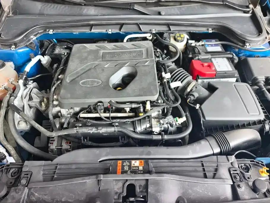 2020 Ford Focus Sedan EcoBoost 180 Automatic ST Line — миниатюра 10