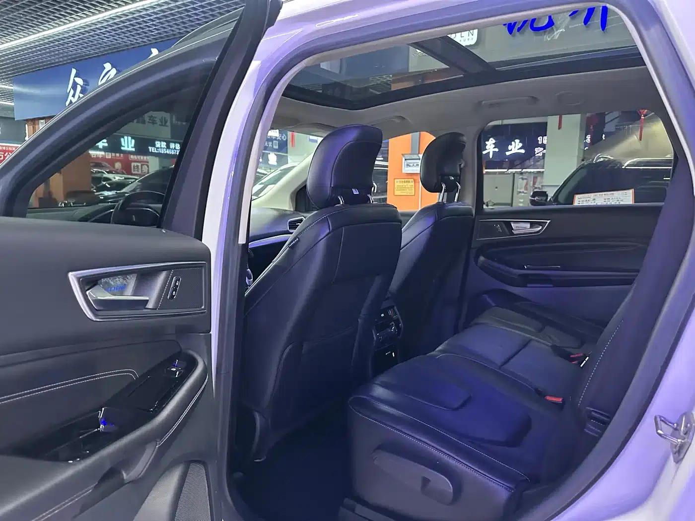 Edge 2016 EcoBoost 245 AWD Premium 7-Seater — миниатюра 6