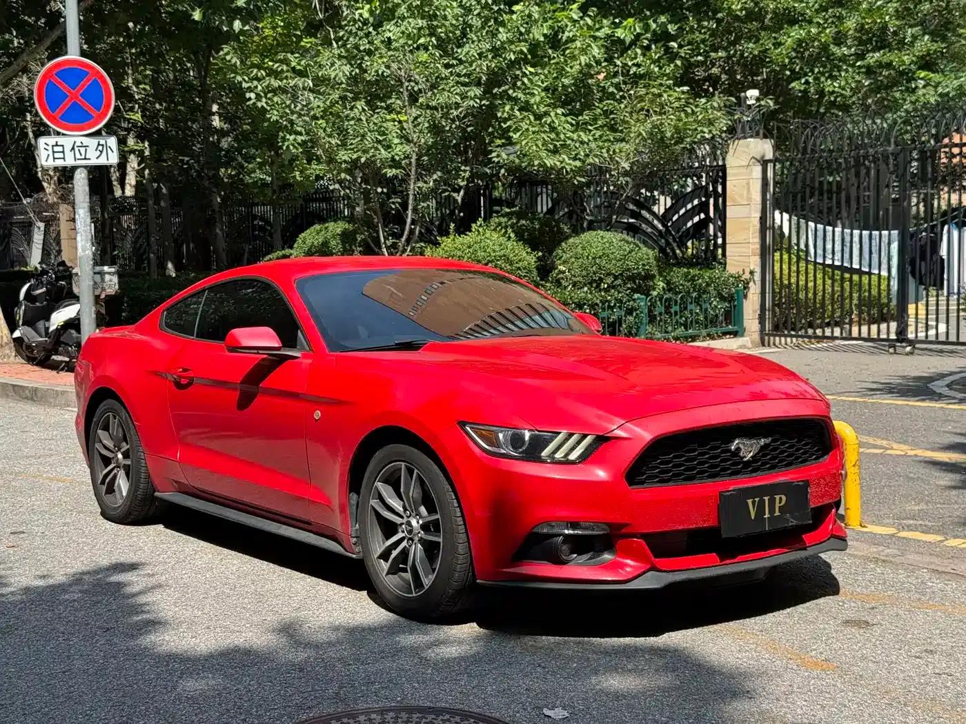 2017 Mustang 2.3T Performance Edition — миниатюра 3