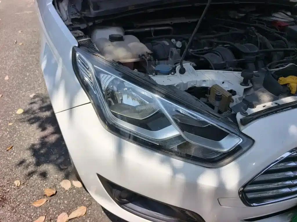 Ford Focus 2015 1.5L Manual Comfort Model — миниатюра 7