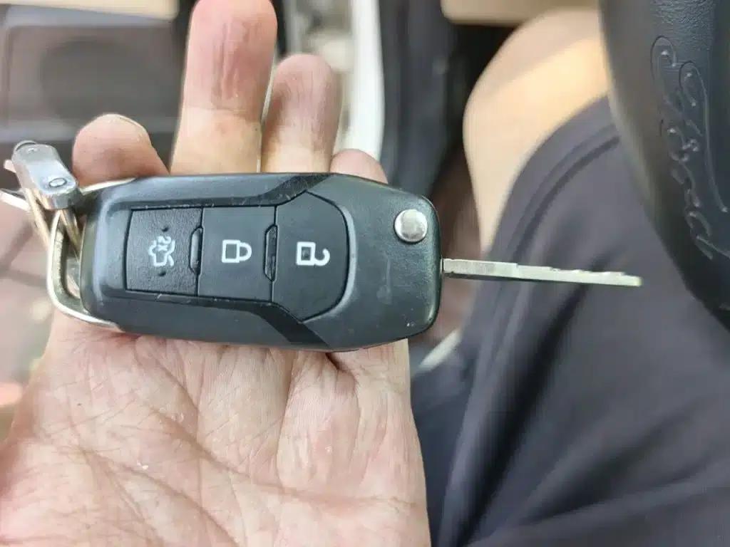 Ford Focus 2015 1.5L Manual Comfort Model — миниатюра 9