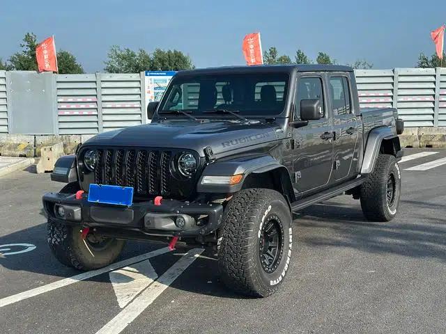 Gladiator 2022 3.6L First Edition