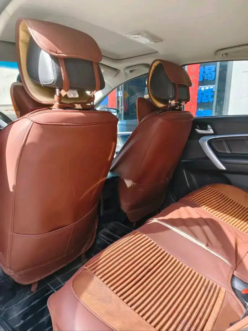 Geely Emgrand 2015 Sedan 1.5L Manual Upgrade Version — миниатюра 9