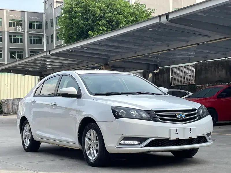 Geely Emgrand 2016 Sedan 1.5L CVT Luxury — миниатюра 3