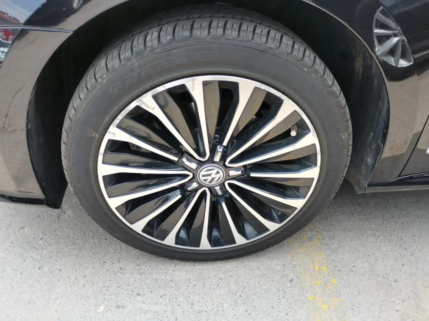 Volkswagen Passat 2017 330TSI DSG Prestige Edition — миниатюра 10