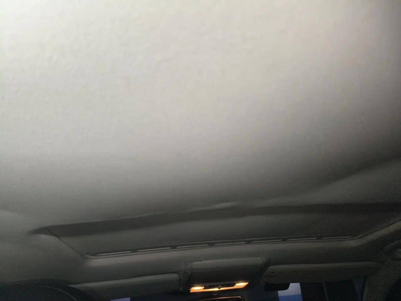 Volkswagen Lavida 2015 1.6L Automatic Comfort Edition — миниатюра 18