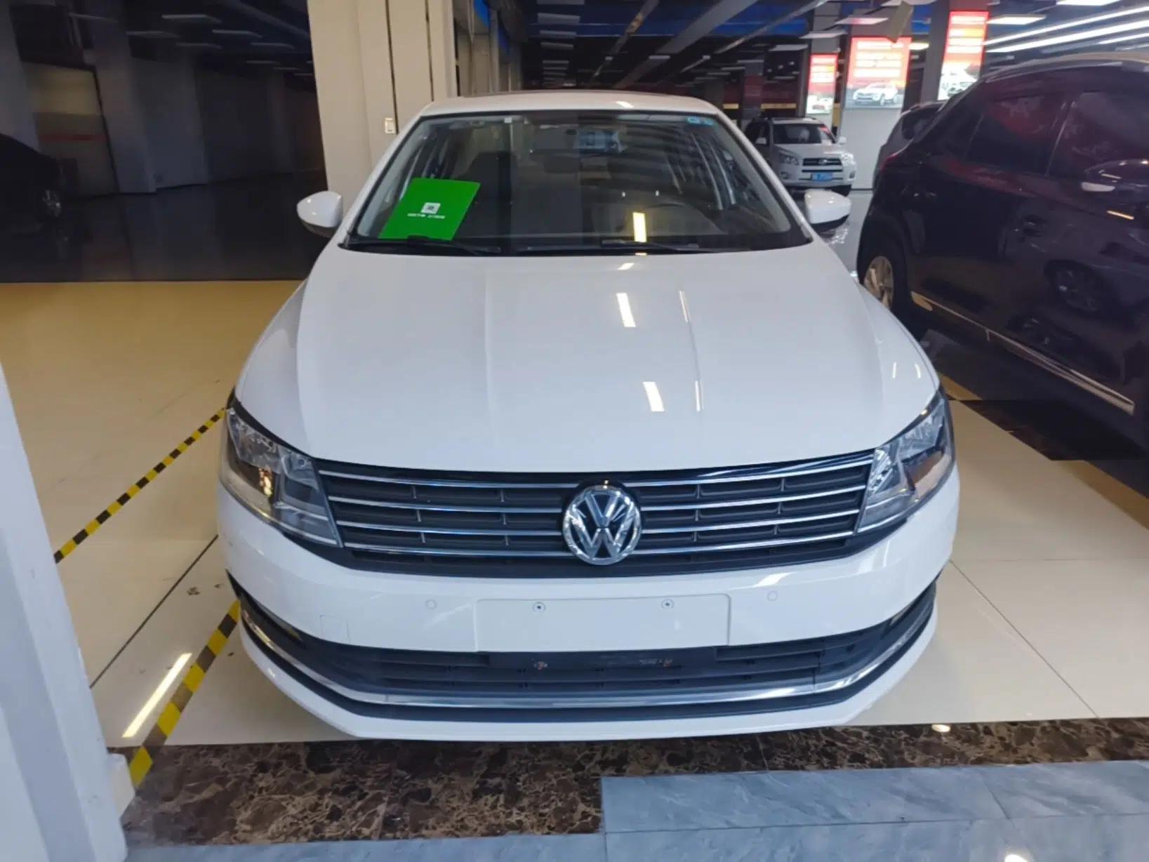 Volkswagen Lavida 2015 1.6L Manual Comfort Edition — миниатюра 2