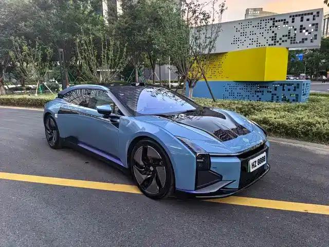 2023 HiPhi Z (Four-seater version)