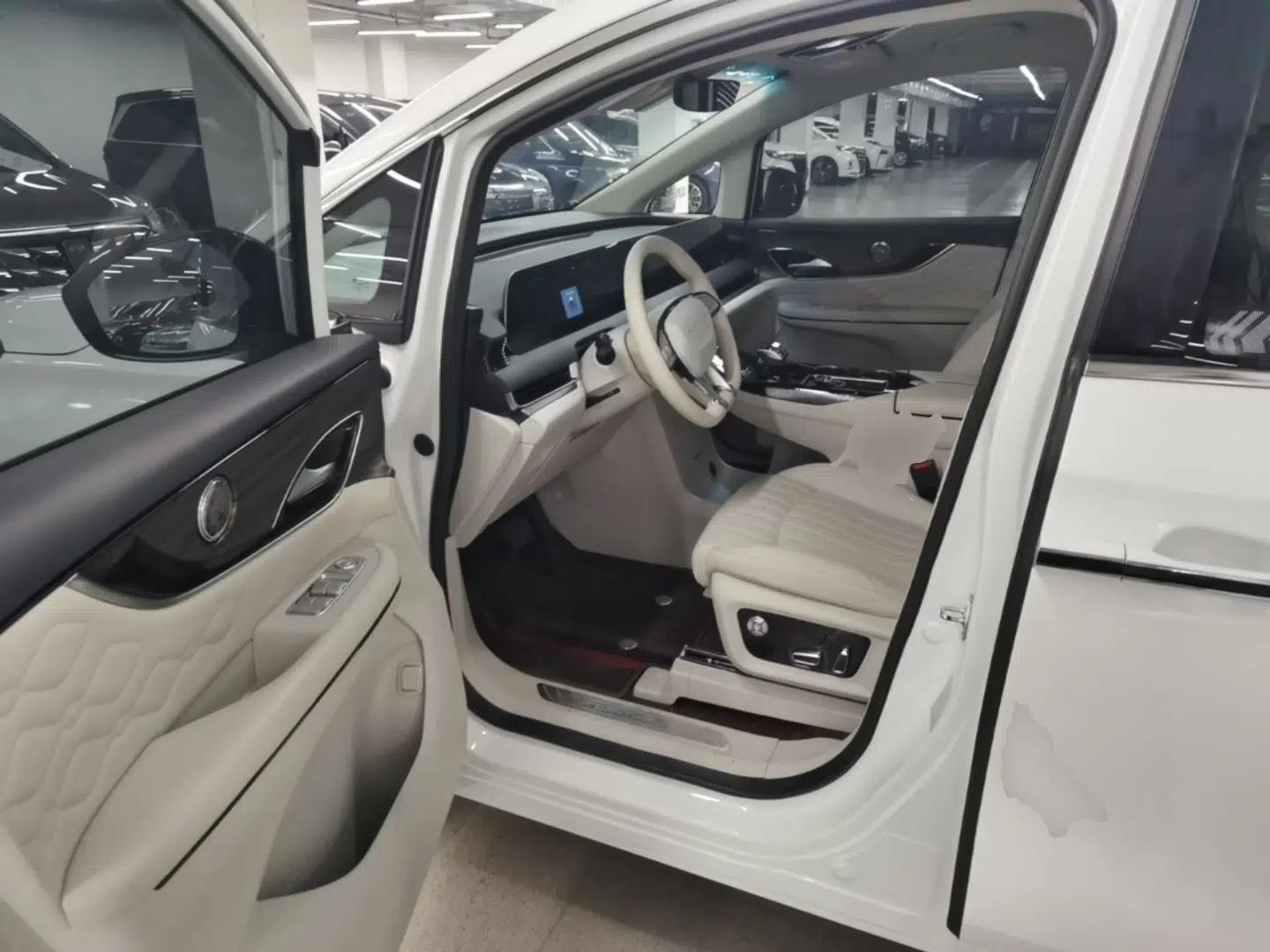 FORTHING Xinghai V9 2024 1.5TD 200km Qingyunti Series Premium Version — миниатюра 23