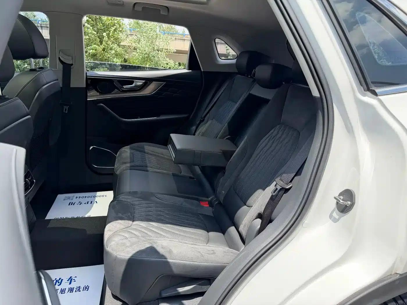Hongqi HS5 2022 2.0T Intelligent Flagship Enjoyment Edition — миниатюра 8