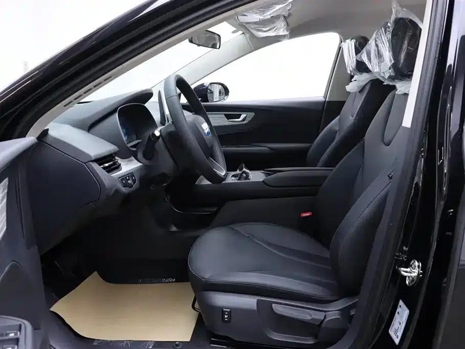 Hongqi E-QM5 2025 model, 500km range, taxi version — миниатюра 13