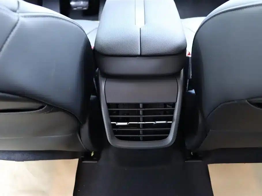Hongqi E-QM5 2025 model, 500km range, taxi version — миниатюра 16