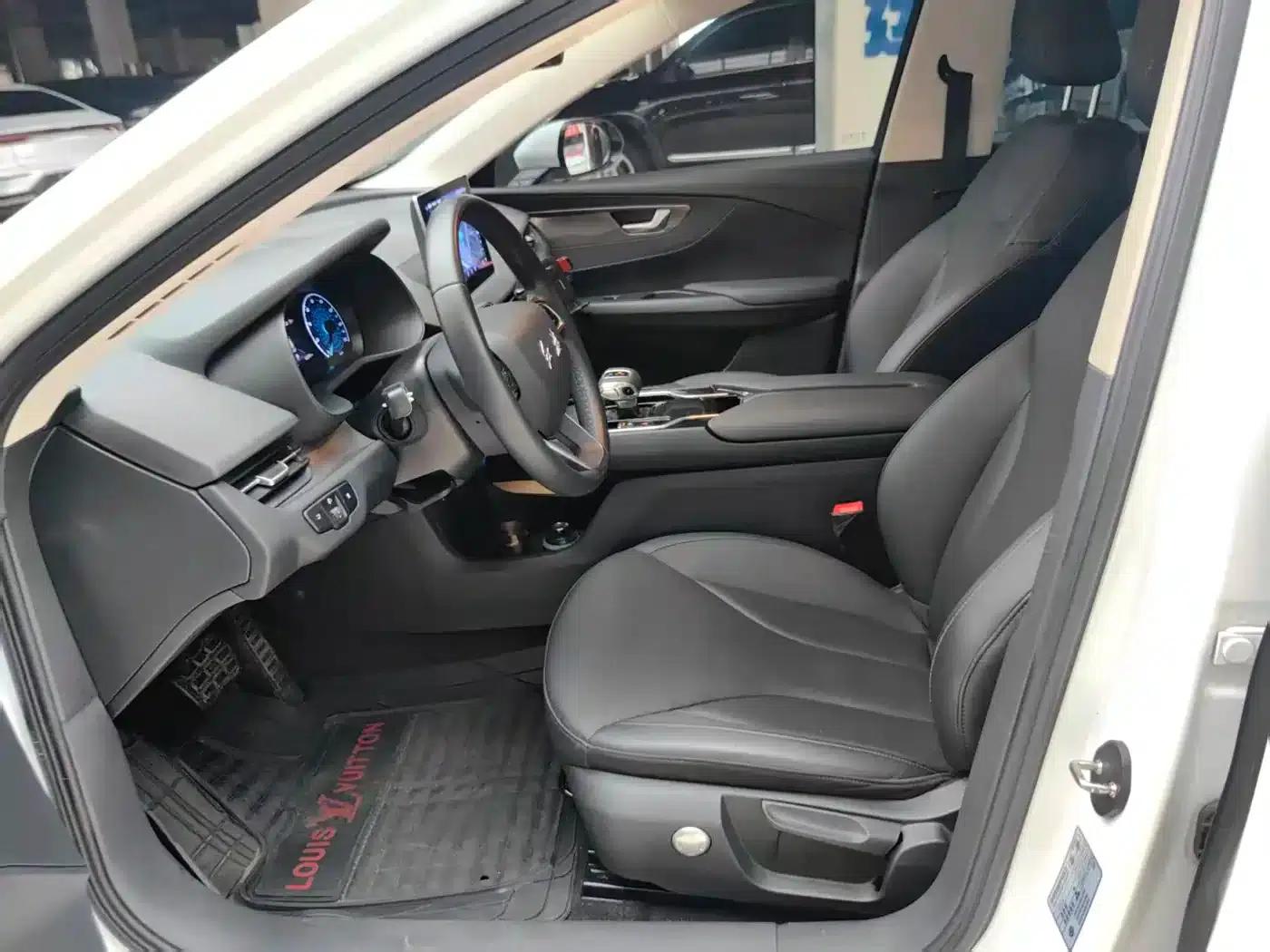 Hongqi E-QM5 2022 Model, 431km Charging Enjoyment Edition — миниатюра 5