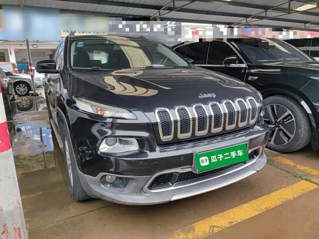 Jeep Cherokee 2016 2.4L Professional Edition — миниатюра 4
