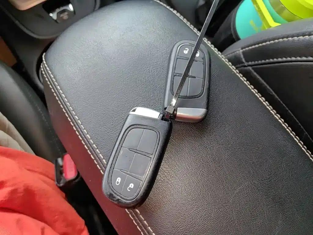 Jeep Cherokee 2016 2.4L Professional Edition — миниатюра 9