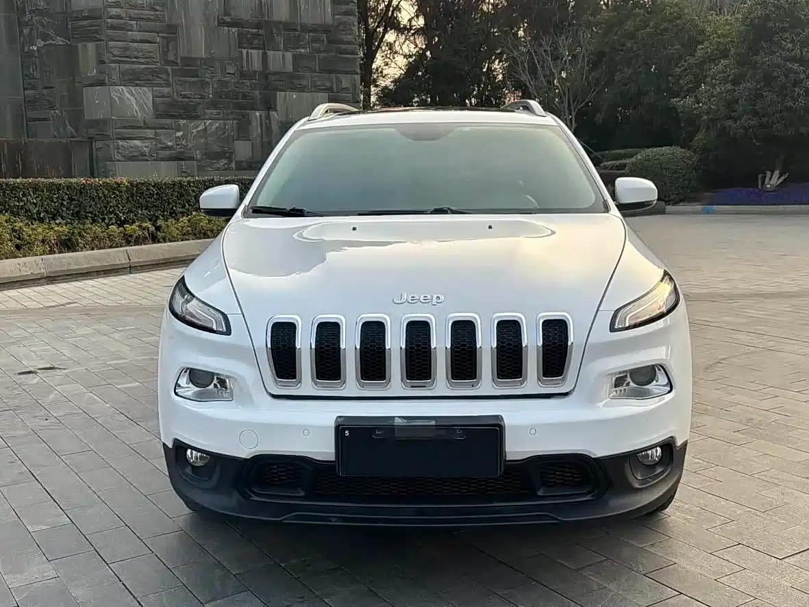 2015 Jeep Cherokee 2.4L Elite Edition (Imported) — миниатюра 2