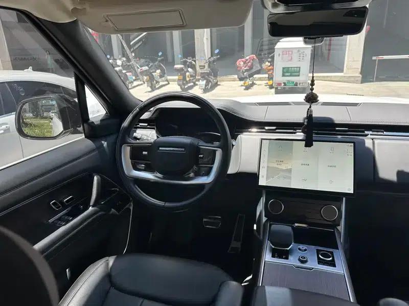 Range Rover 2023 3.0 L6 400PS Grand 7-Seat Extended Edition — миниатюра 10