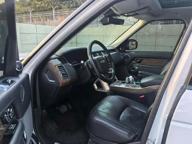 Range Rover 2020 3.0 L6 Grand Edition — миниатюра 8