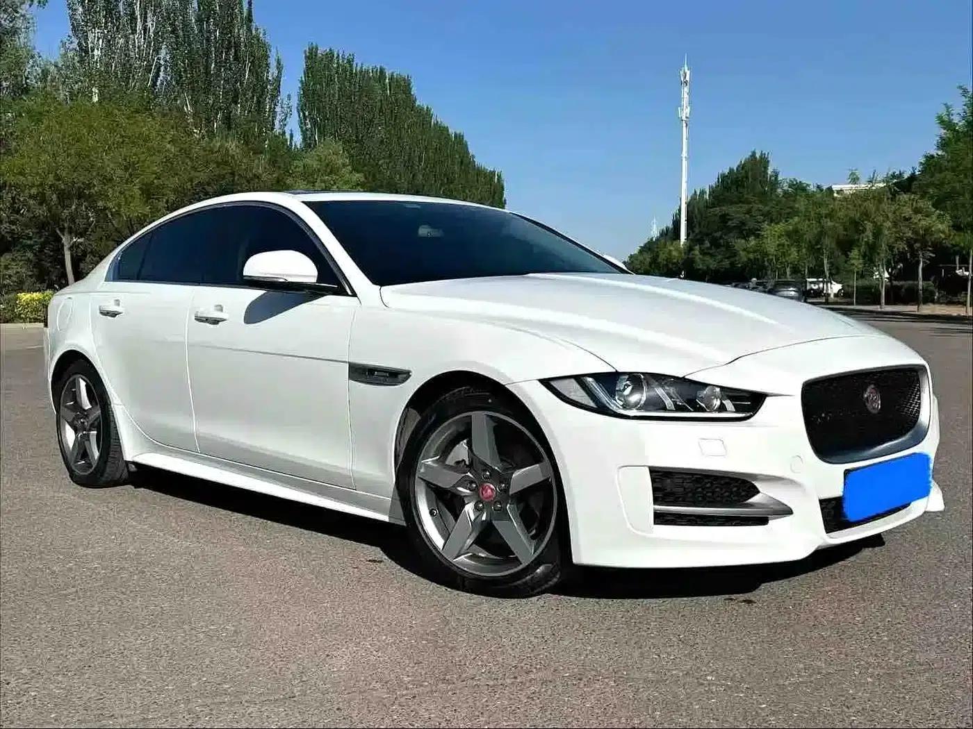 Jaguar XE 2017 2.0T 200PS R-Sport — миниатюра 2