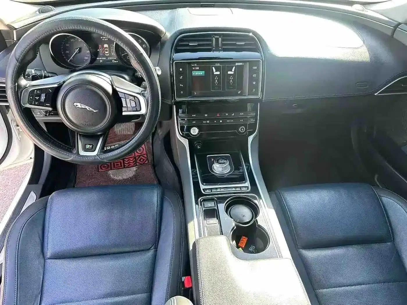 Jaguar XE 2017 2.0T 200PS R-Sport — миниатюра 5