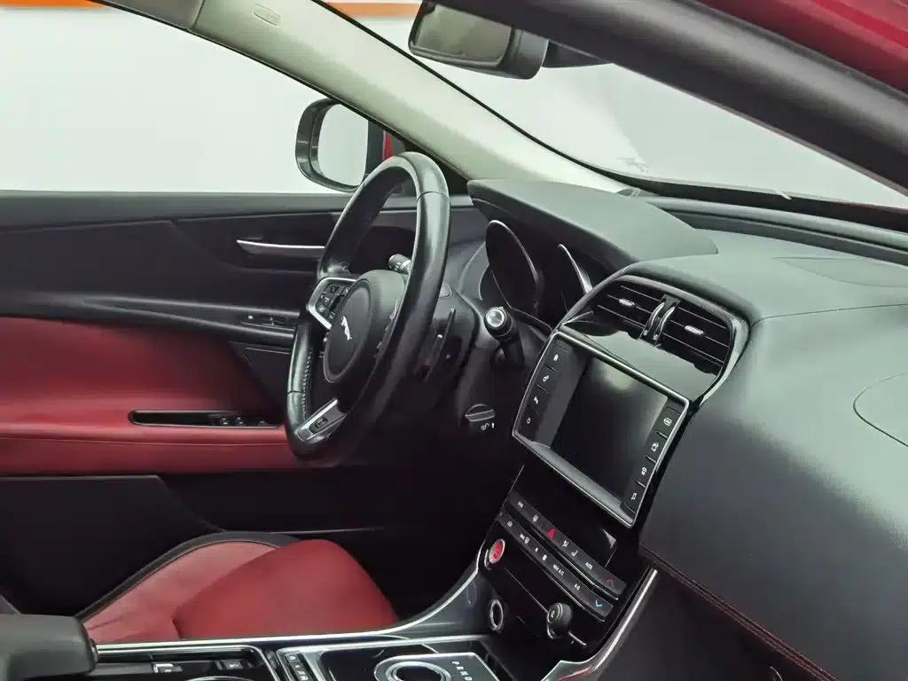 Jaguar XE 2015 2.0T 200PS R-Sport — миниатюра 22