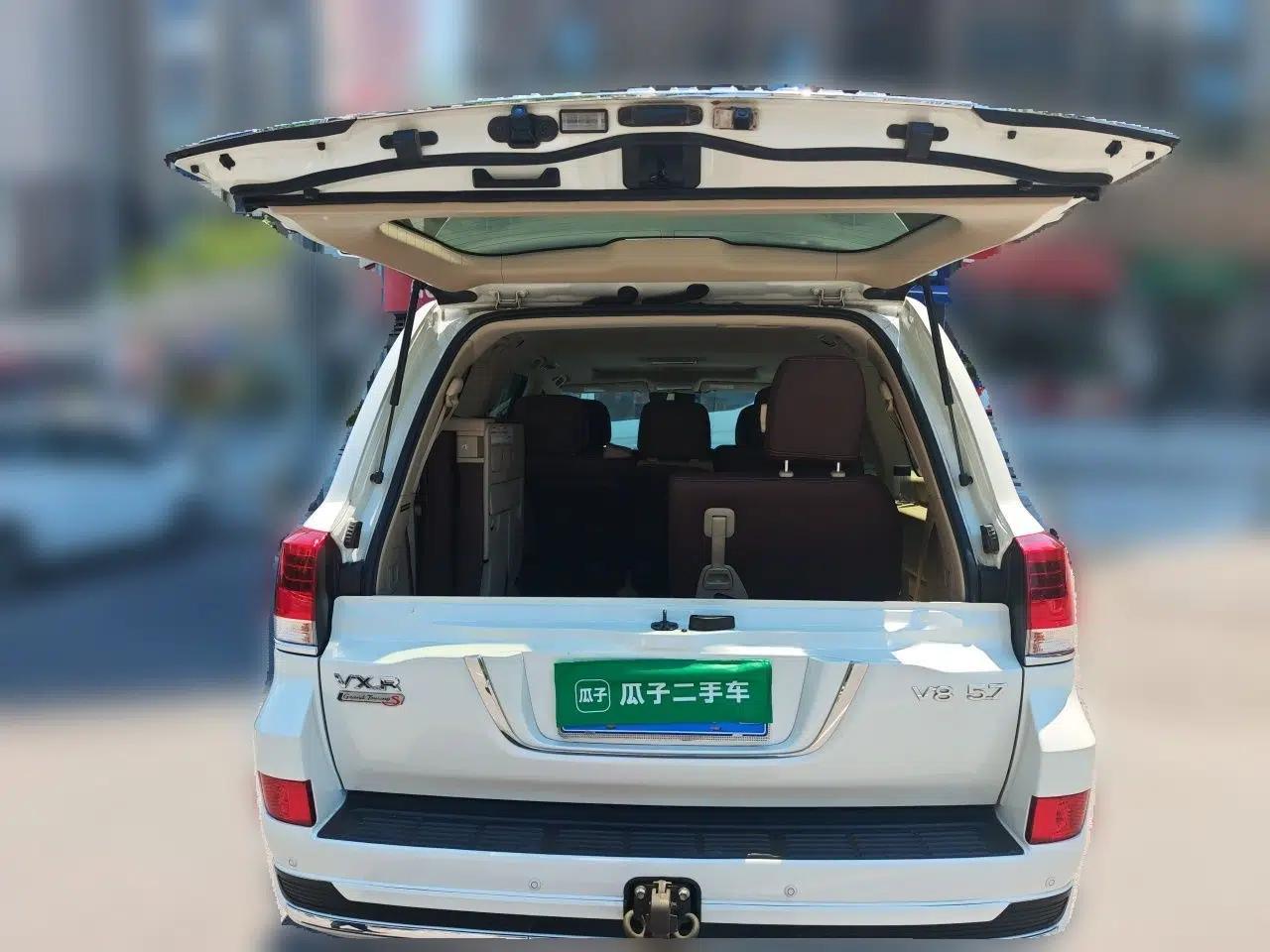 Toyota Land Cruiser 2018 5.7L VX-R Middle East — миниатюра 19