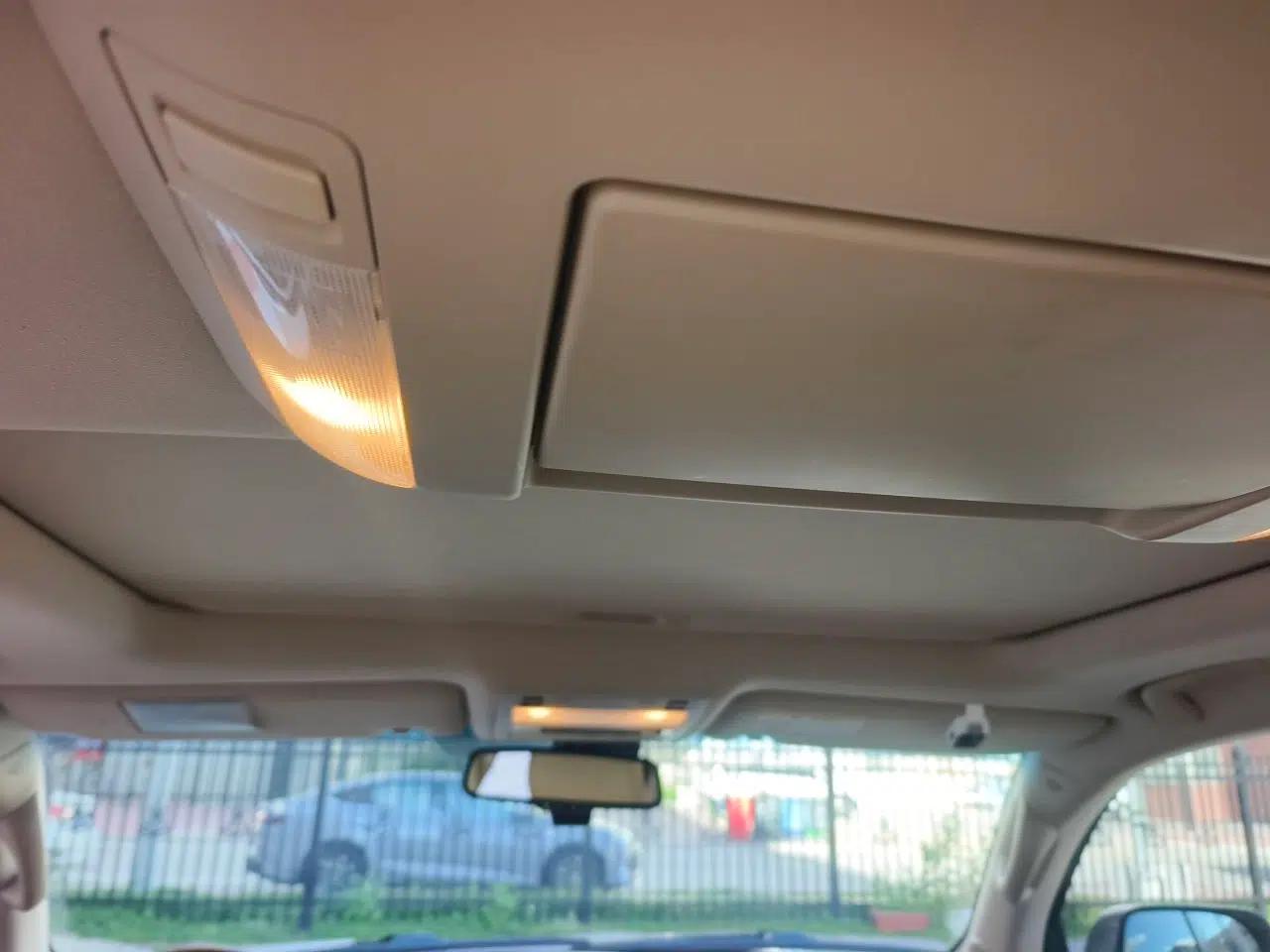 Toyota Land Cruiser 2012 4.6L Automatic VX-R — миниатюра 18