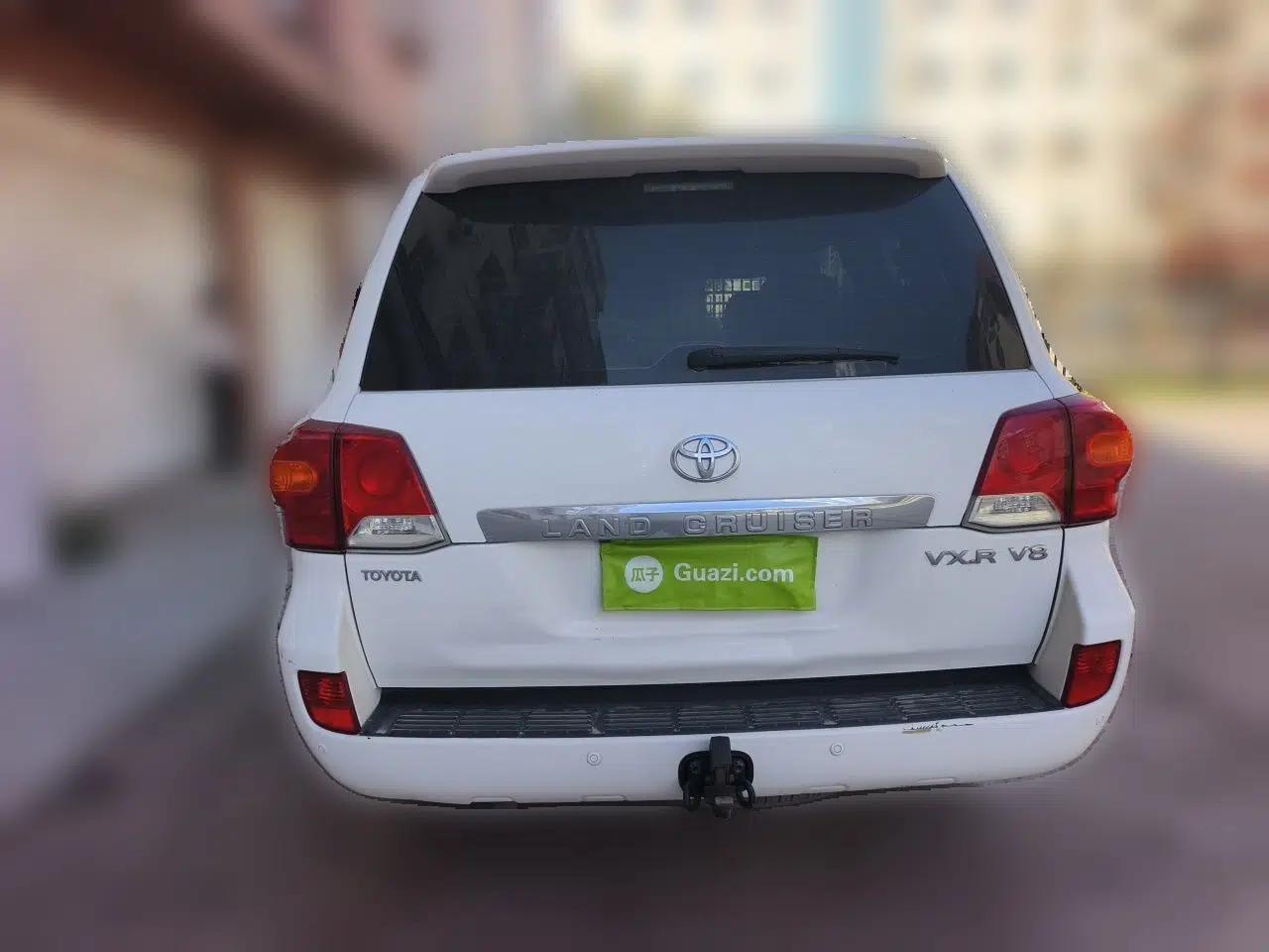 Toyota Land Cruiser 2012 4.6L Automatic VX-R — миниатюра 5