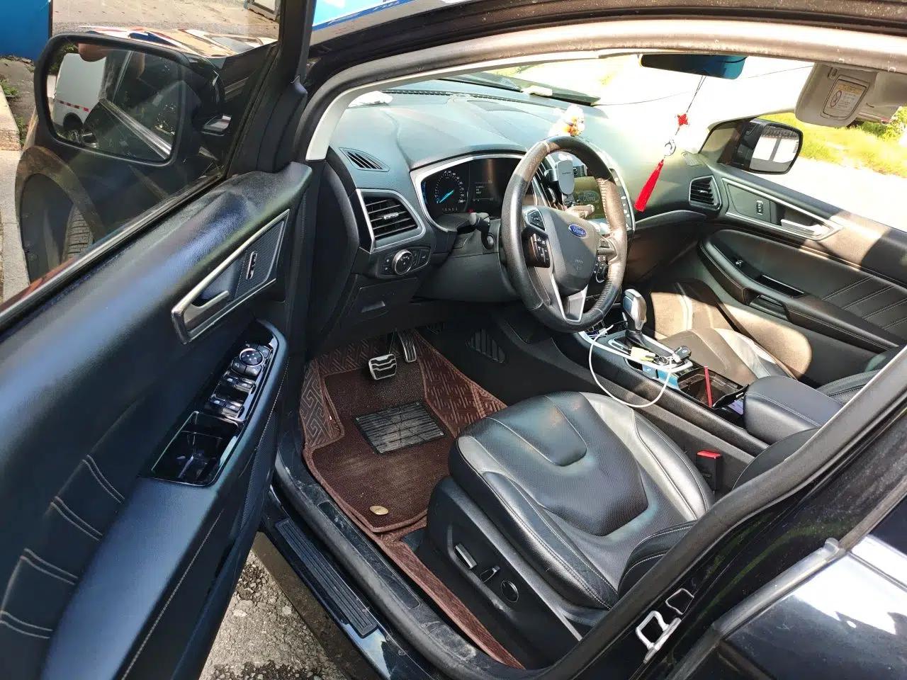 Ford Edge 2015 2.7T GTDi 4x4 Sporty 7-Seater — миниатюра 16