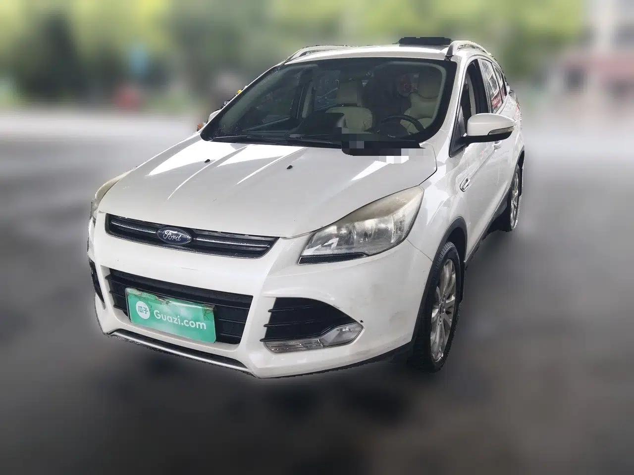 Ford Kuga 2015 1.5L GTDi Two-Wheel-Drive Comfort Model — миниатюра 1