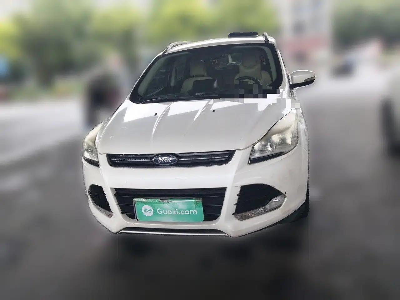 Ford Kuga 2015 1.5L GTDi Two-Wheel-Drive Comfort Model — миниатюра 2