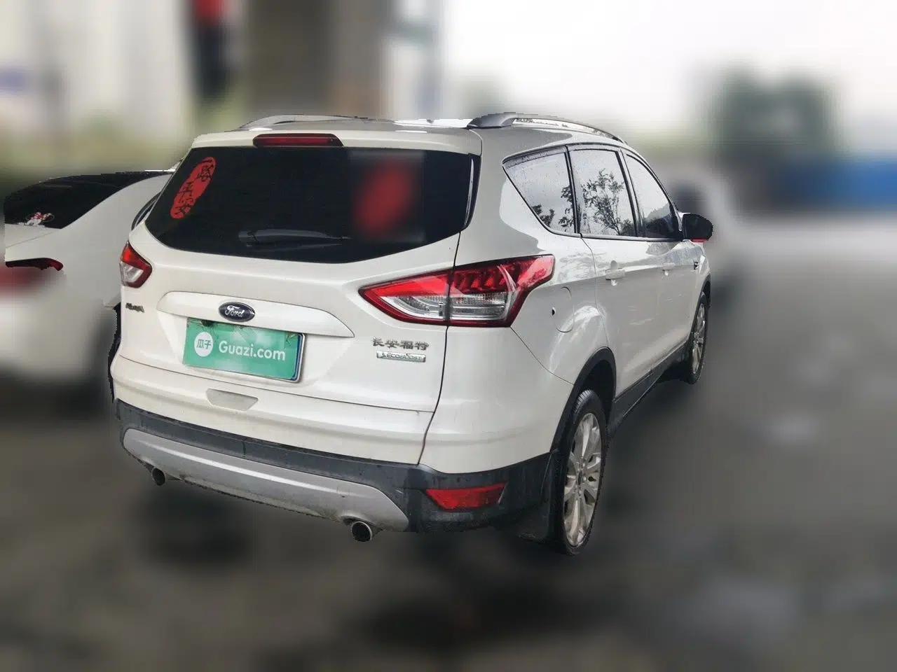 Ford Kuga 2015 1.5L GTDi Two-Wheel-Drive Comfort Model — миниатюра 6