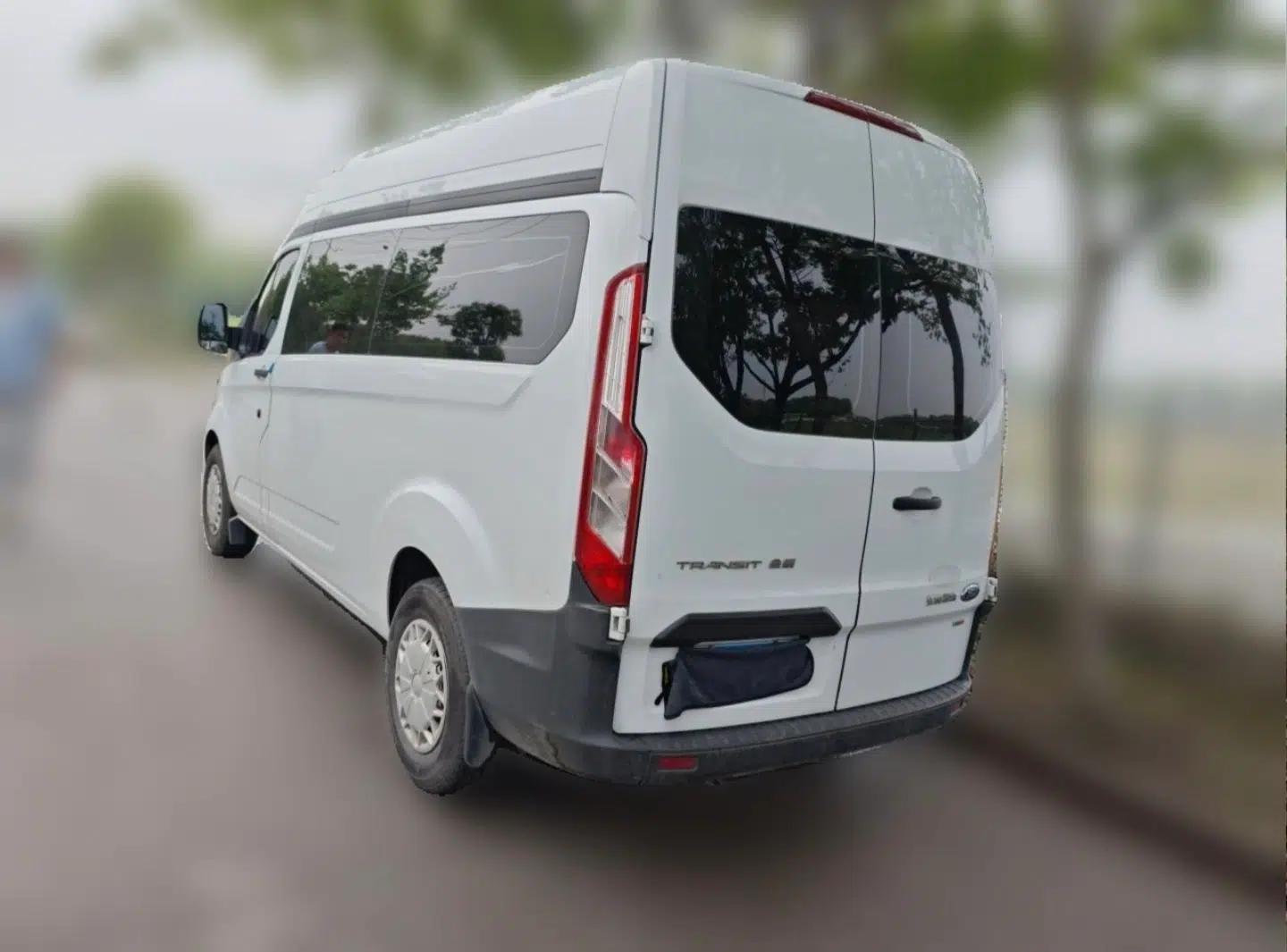 Ford Transit 2017 2.0T Diesel Multi-Function Commercial Vehicle Mid-Drive Mid-Roof China V Standard — миниатюра 3