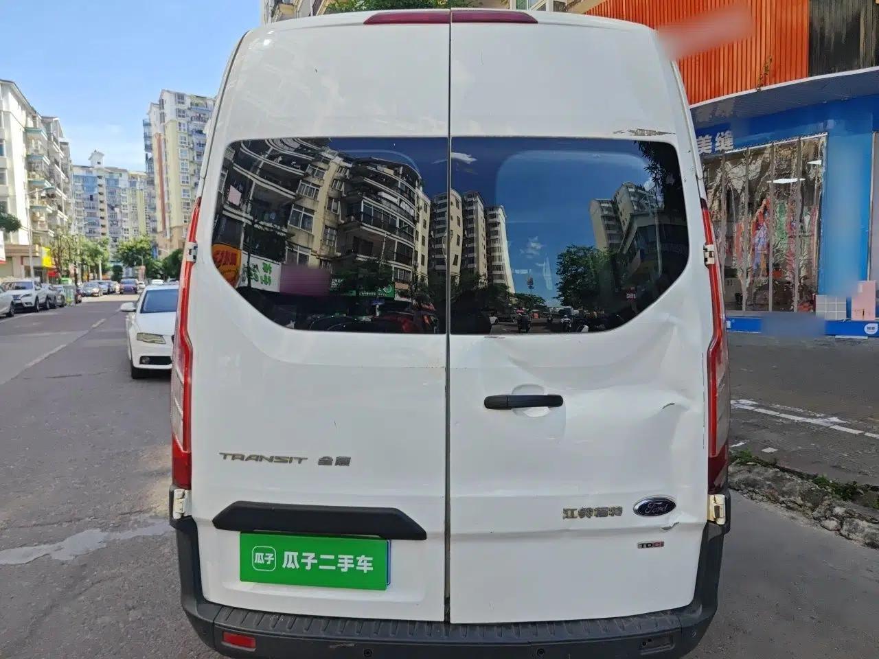 Ford Transit 2021 2.0T Diesel Manual Advanced Commercial Traveler Mid-axle Mid-roof 7-Seater China VI — миниатюра 19