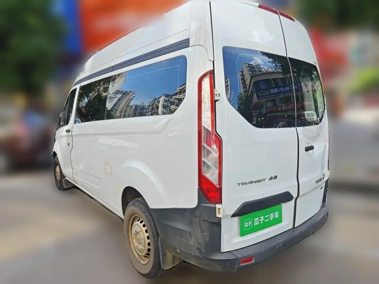 Ford Transit 2021 2.0T Diesel Manual Advanced Commercial Traveler Mid-axle Mid-roof 7-Seater China VI — миниатюра 4