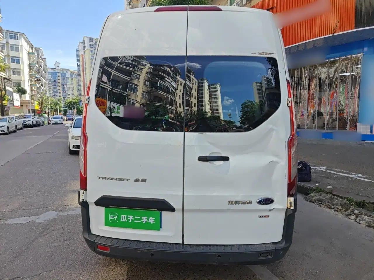 Ford Transit 2021 2.0T Diesel Manual Advanced Commercial Traveler Mid-axle Mid-roof 7-Seater China VI — миниатюра 5