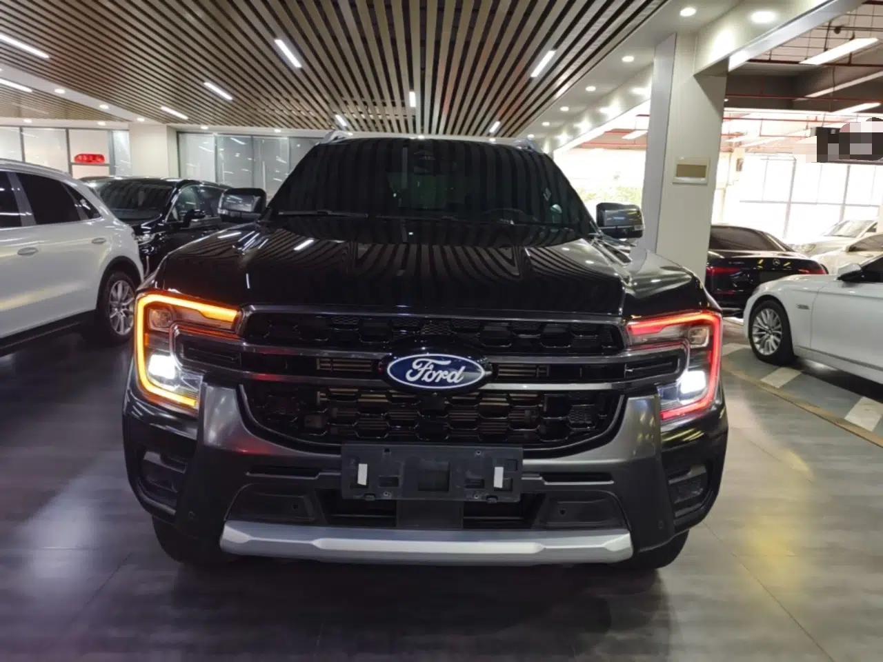 Ford Ranger 2023 Wild Terrain 4x4 Automatic Version Gasoline — миниатюра 2