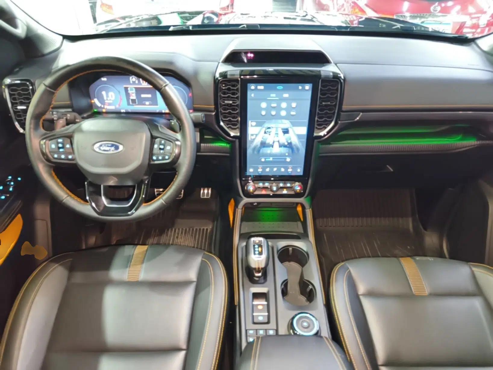 Ford Ranger 2023 Wild Terrain 4x4 Automatic Version Gasoline — миниатюра 18