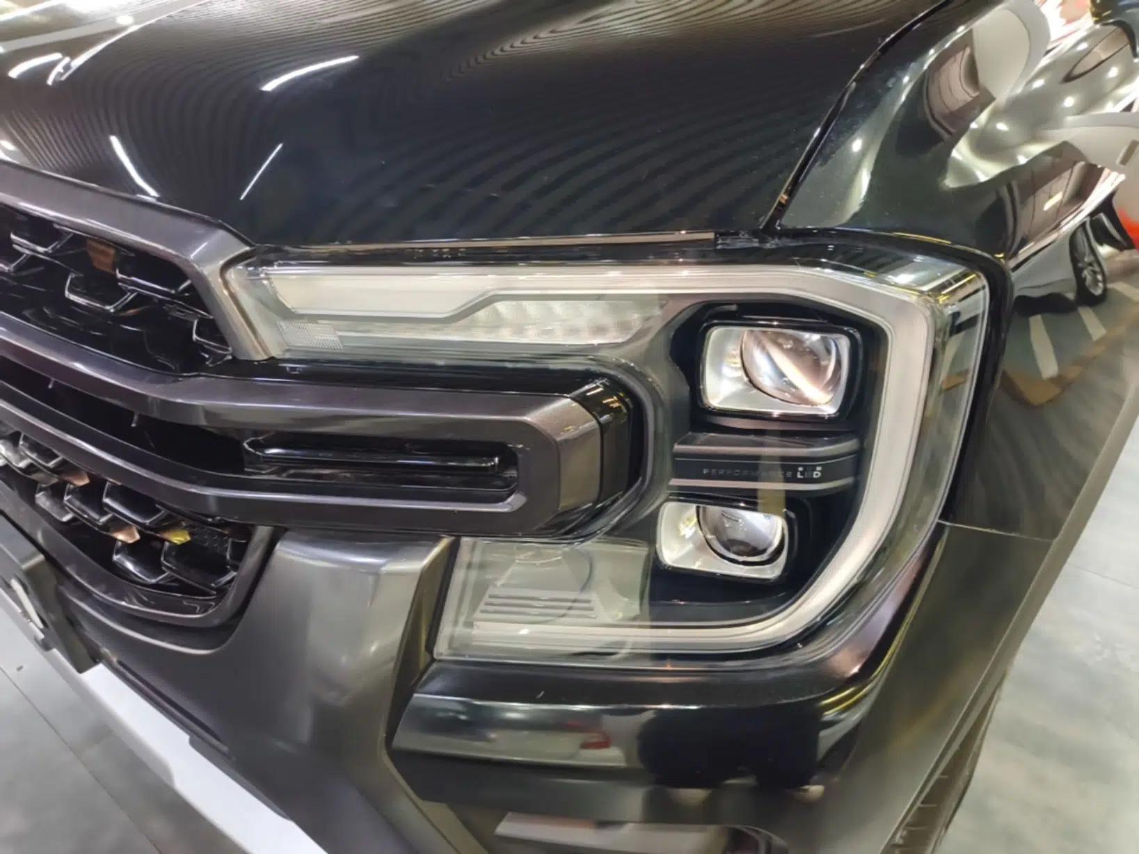 Ford Ranger 2023 Wild Terrain 4x4 Automatic Version Gasoline — миниатюра 8