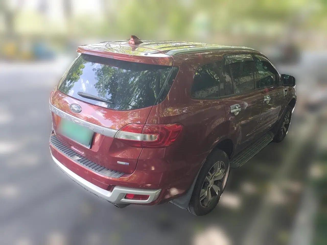 Ford Everest 2016 2.0T Gasoline Automatic 4x4 Flagship Edition — миниатюра 6