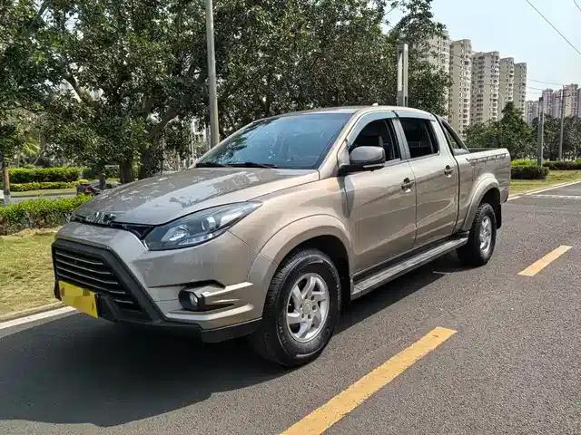 Yuhu 5 2019 2.0T Diesel Manual 4WD Entry-Level Model (China VI Emission Standard, Long Wheelbase)