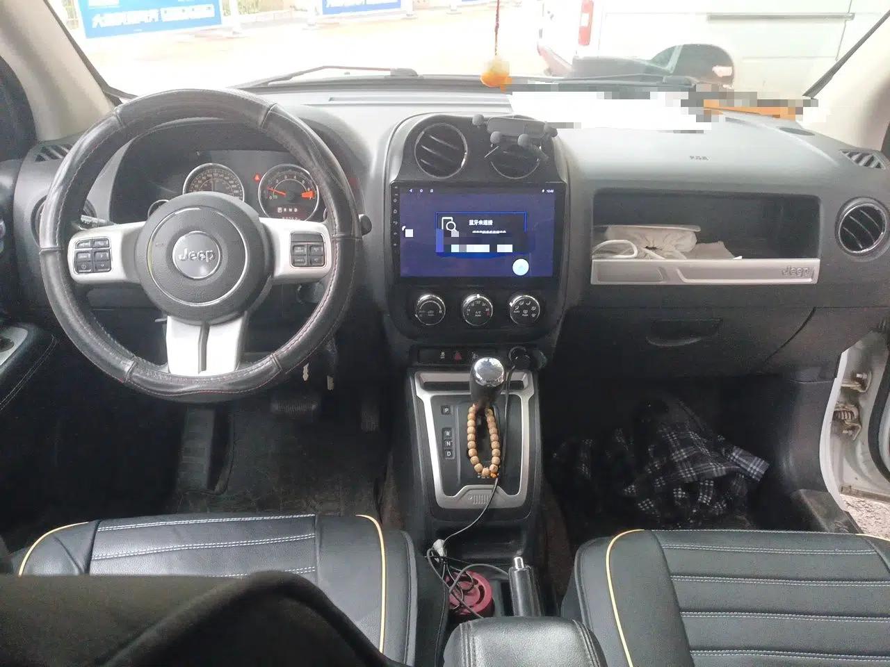 Jeep Compass 2014 Revised Version 2.4L Four-Wheel Drive Comfort Edition — миниатюра 9