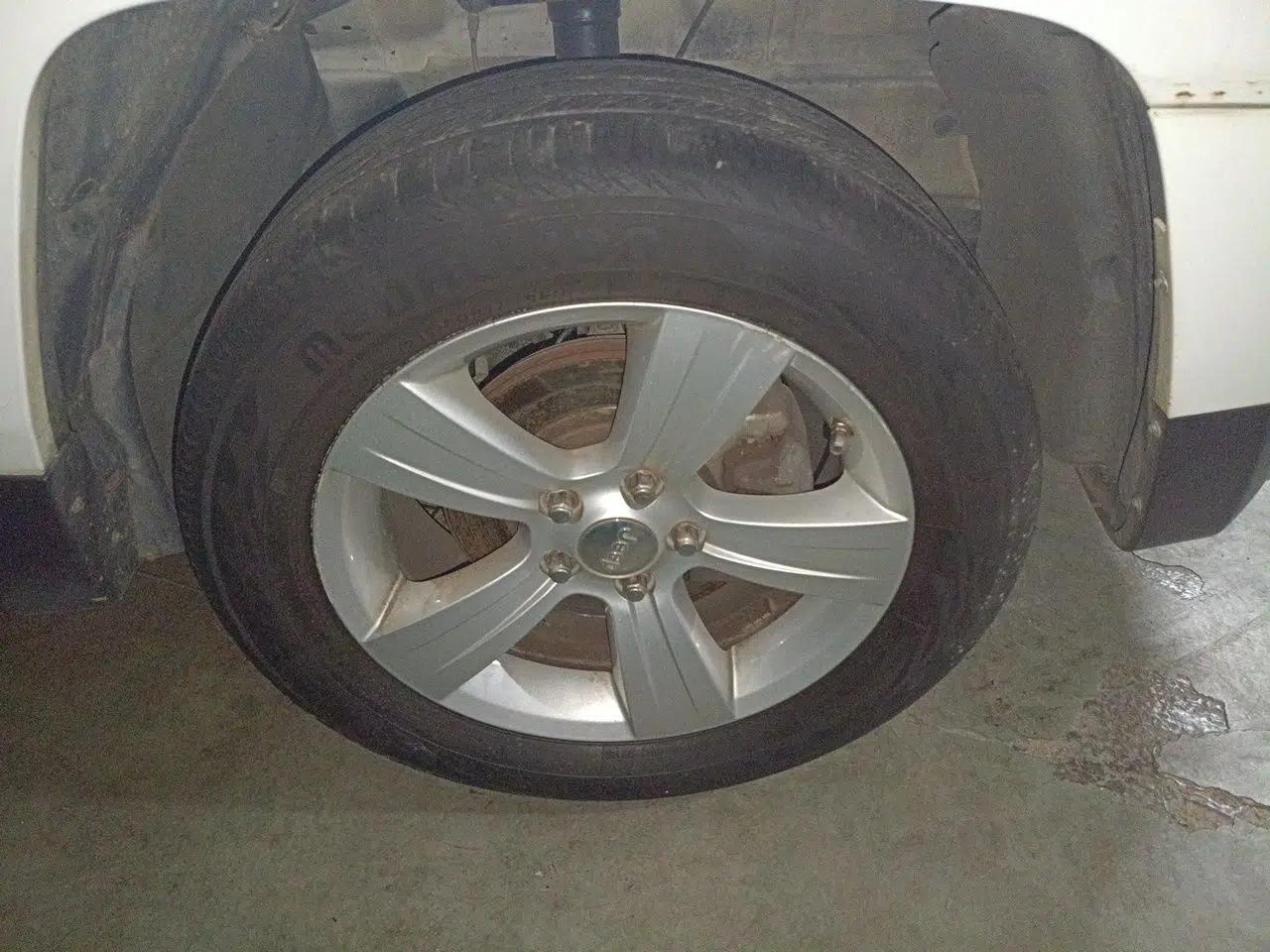 Jeep Patriot 2014 2.4L Sport Edition — миниатюра 8