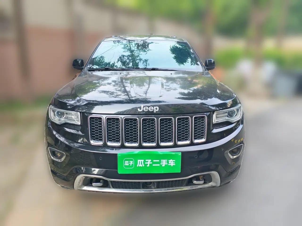 Jeep Grand Cherokee 2015 3.6L Luxury Navigation Edition — миниатюра 2